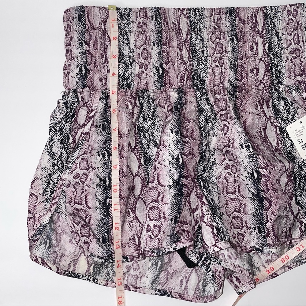 NWT Free People Movement The Way Home Shorts Anaconda Venom - Picture 8 of 9